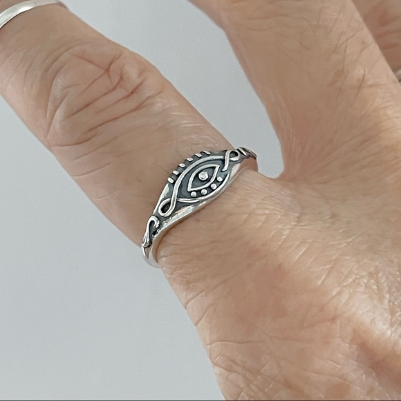 Sterling Silver Swirl Celtic Eye Ring, Evil Eye Rings, Dainty Jewelry, Protector - Picture 11 of 13